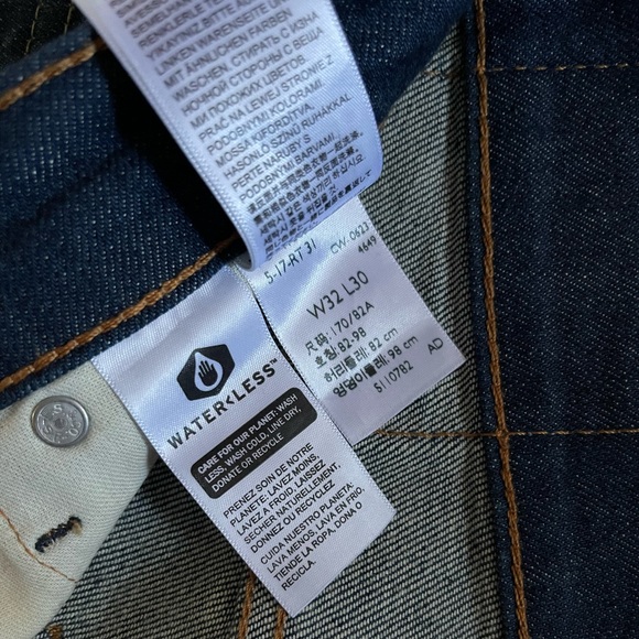 Levi’s • 514 • Straight Fit Jeans • 32 X 30 • Levi Strauss & Co. • Quality Denim - Picture 5 of 6